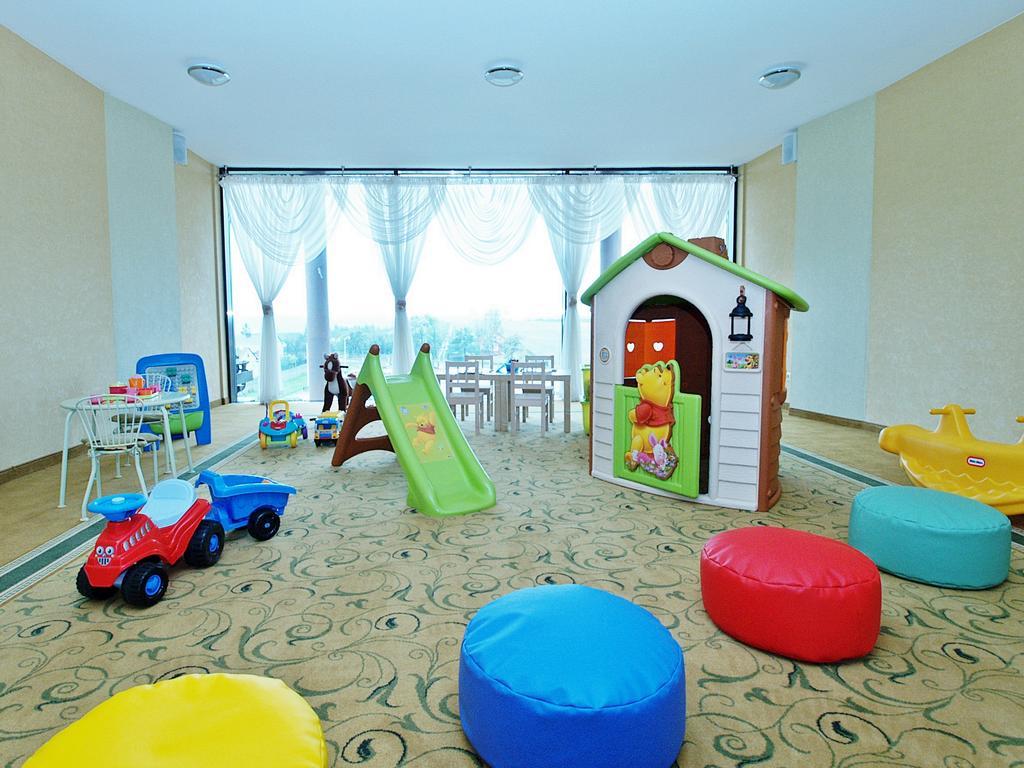 Hotel Fajkier 크로시체 외부 사진